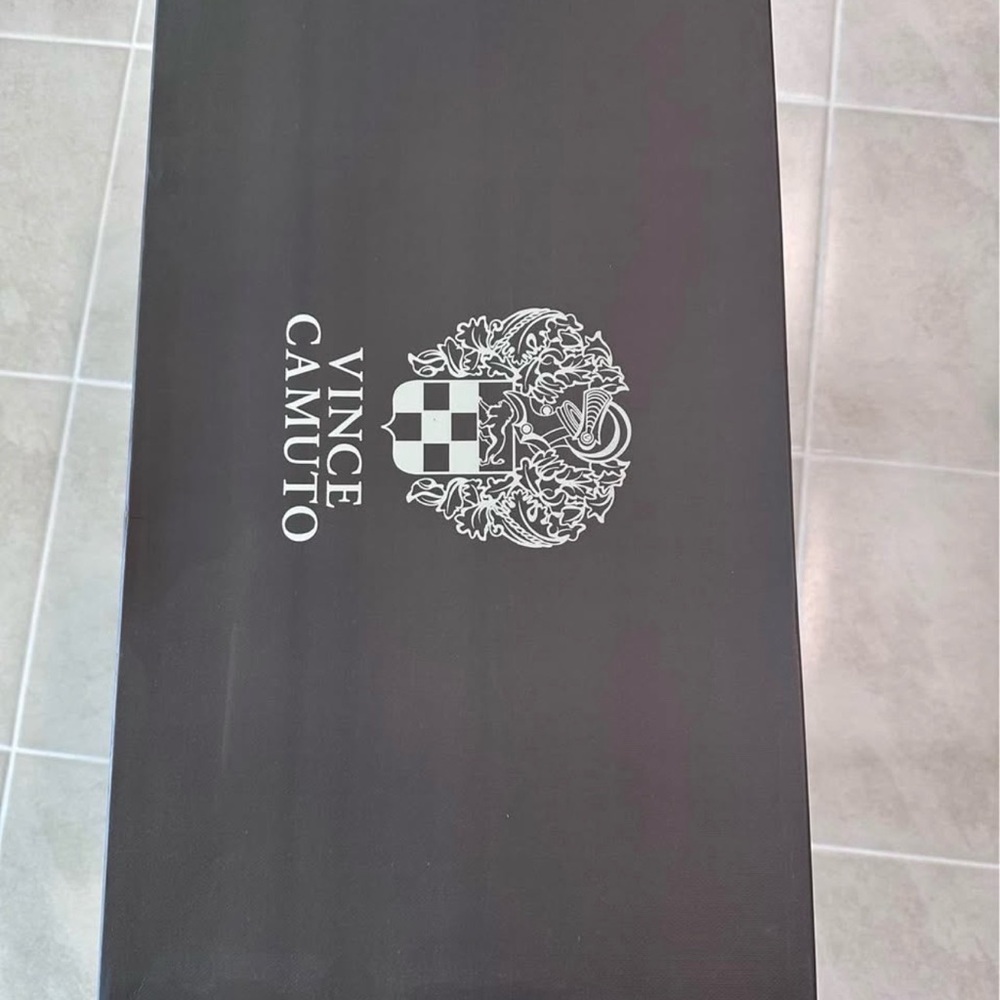Vince Camuto Elegant Black Heeled Boots